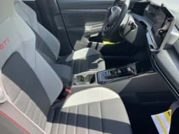 Volkswagen Golf GTI SE 2.0T DSG 2026 — side view