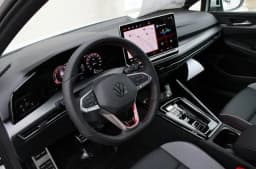 Volkswagen Golf GTI SE 2.0T DSG 2026 — side view