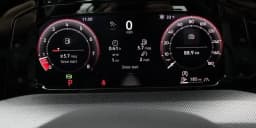 Volkswagen Golf GTI SE 2.0T DSG 2026 — side view