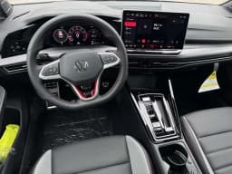 Volkswagen Golf GTI SE 2.0T DSG 2026 — side view