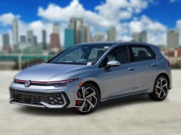 Volkswagen Golf GTI SE 2.0T DSG 2026 — side view