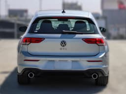Volkswagen Golf GTI SE 2.0T DSG 2026 — side view