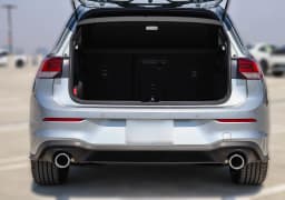 Volkswagen Golf GTI SE 2.0T DSG 2026 — side view