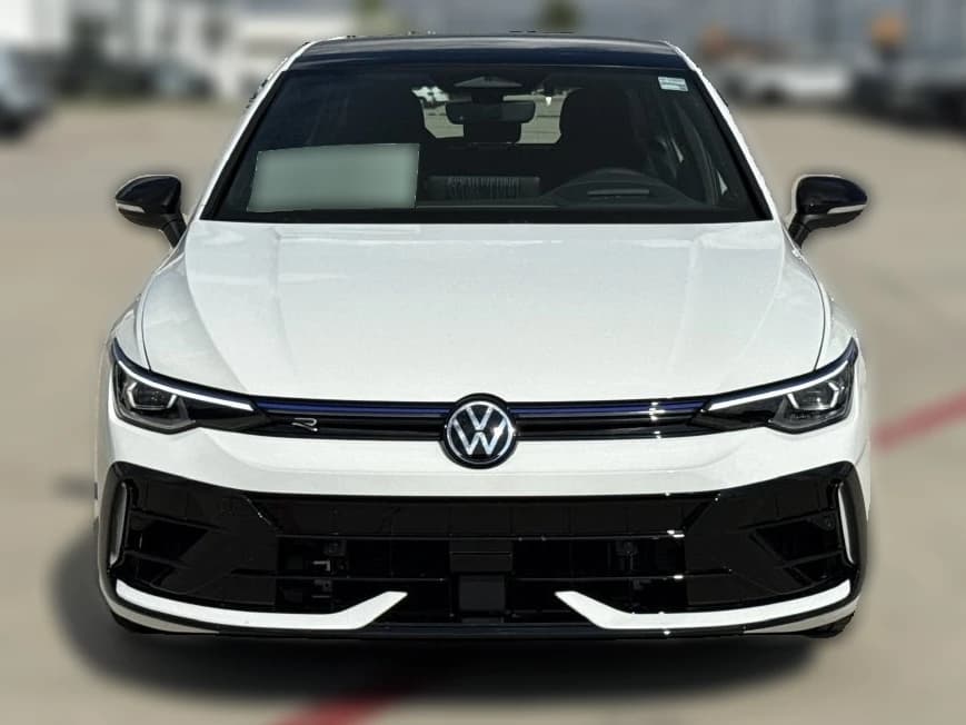 Volkswagen Golf R Base 2.0T DSG 2026 — side view