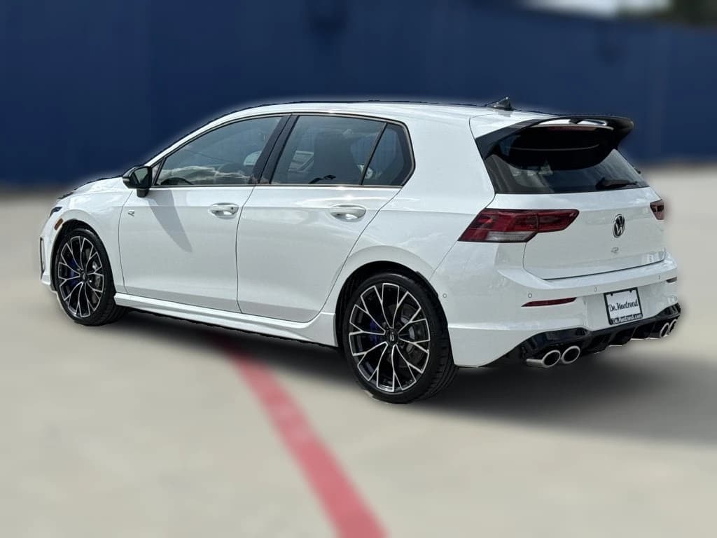 Volkswagen Golf R Base 2.0T DSG 2026 — side view