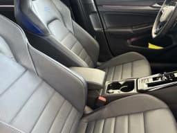 Volkswagen Golf R Base 2.0T DSG 2026 — side view
