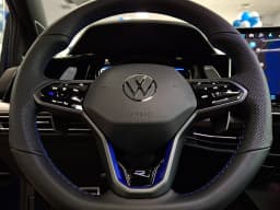 Volkswagen Golf R Base 2.0T DSG 2026 — side view