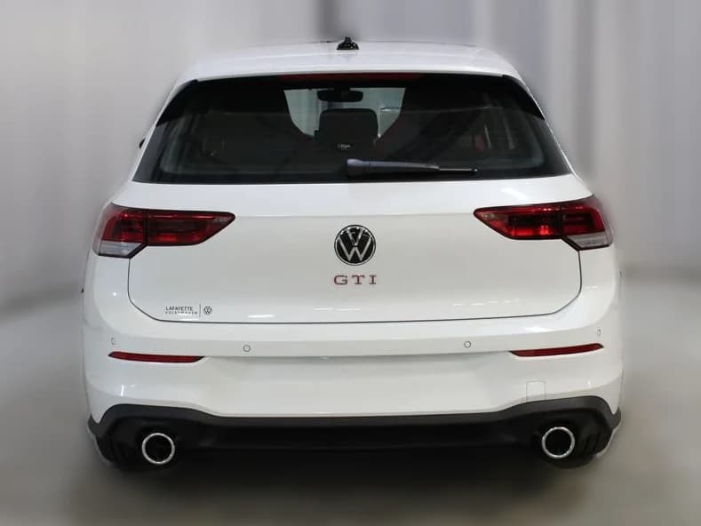 Volkswagen Golf GTI S 2.0T DSG 2026 — side view