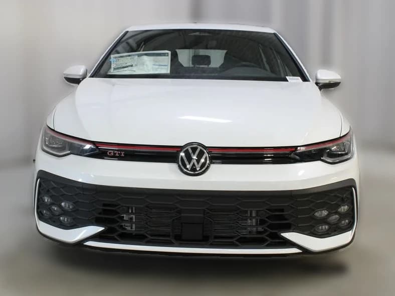 Volkswagen Golf GTI S 2.0T DSG 2026 — side view
