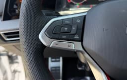 Volkswagen Golf GTI SE 2.0T DSG 2026 — side view