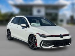 Volkswagen Golf GTI SE 2.0T DSG 2026 — side view