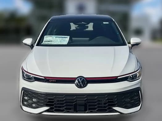 Volkswagen Golf GTI SE 2.0T DSG 2026 — side view