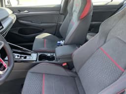 Volkswagen Golf GTI SE 2.0T DSG 2026 — side view