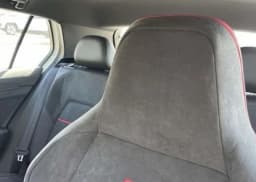 Volkswagen Golf GTI SE 2.0T DSG 2026 — side view