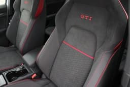 Volkswagen Golf GTI SE 2.0T DSG 2026 — side view