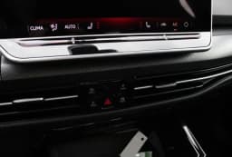 Volkswagen Golf GTI SE 2.0T DSG 2026 — side view