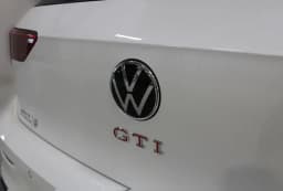 Volkswagen Golf GTI SE 2.0T DSG 2026 — side view