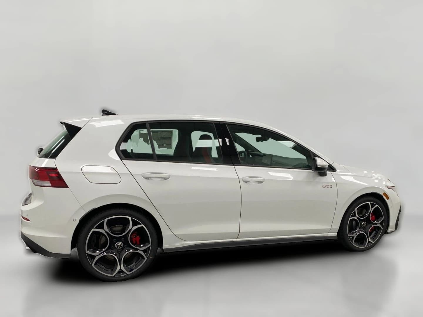 Volkswagen Golf GTI Autobahn 2.0T DSG 2026 — side view