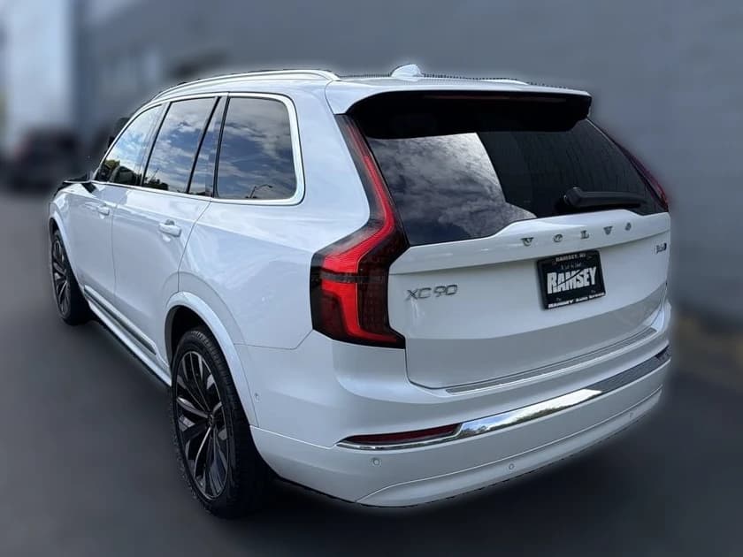 Volvo XC90 Plus B6 AWD 7-Seater 2026 — side view