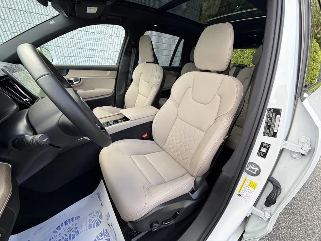 Volvo XC90 Plus B6 AWD 7-Seater 2026 — side view