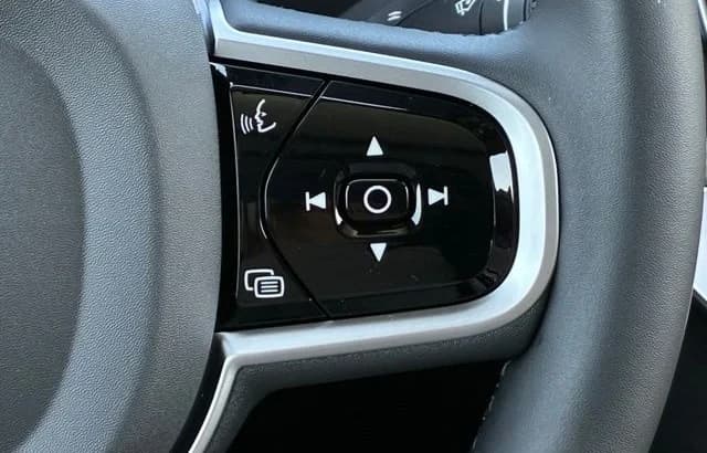 Volvo XC90 Plus B6 AWD 7-Seater 2026 — side view