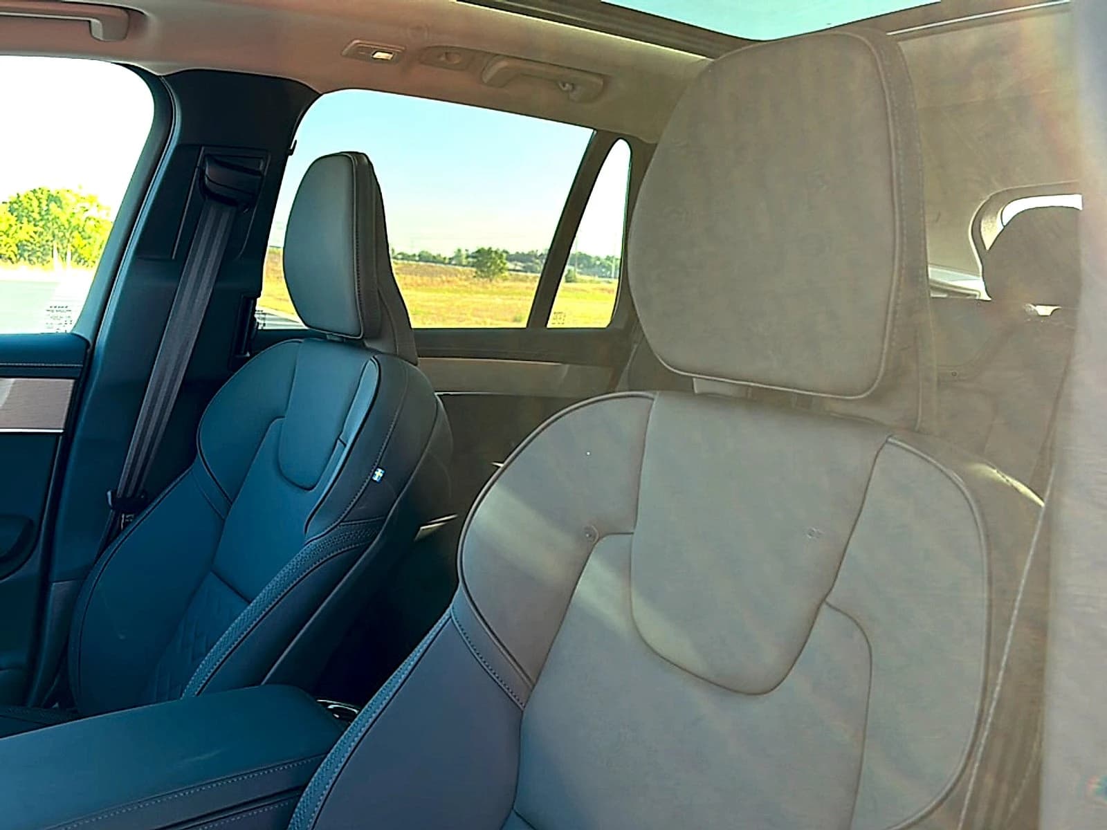 Volvo XC90 Plus B6 AWD 7-Seater 2026 — side view