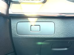 Volvo XC90 Plus B6 AWD 7-Seater 2026 — side view