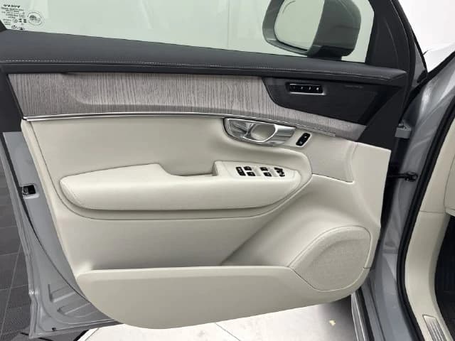 Volvo XC90 Ultra B6 AWD 7-Seater 2026 — side view