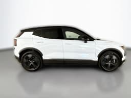 Volvo EX30 Cross Country Ultra Twin Motor AWD 2026 — side view