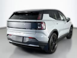 Volvo EX30 Cross Country Ultra Twin Motor AWD 2026 — side view