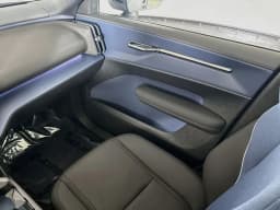 Volvo EX30 Cross Country Ultra Twin Motor AWD 2026 — side view