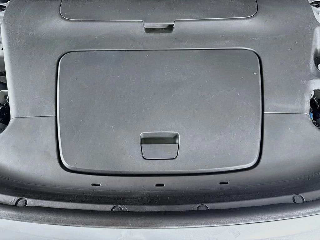 Volvo EX30 Cross Country Ultra Twin Motor AWD 2026 — side view