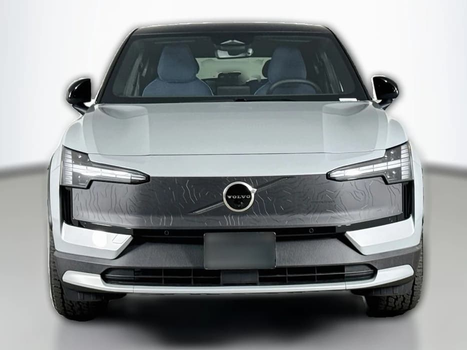 Volvo EX30 Cross Country Ultra Twin Motor AWD 2026 — side view