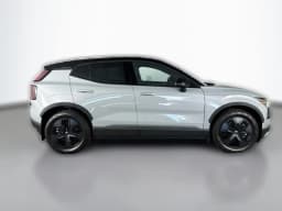 Volvo EX30 Cross Country Ultra Twin Motor AWD 2026 — side view