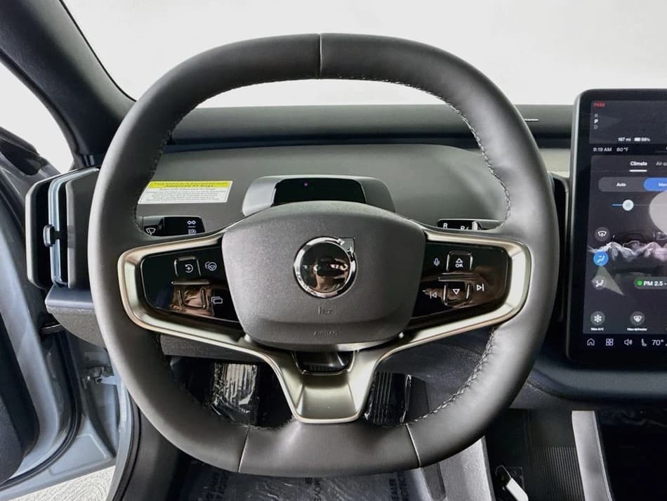 Volvo EX30 Cross Country Ultra Twin Motor AWD 2026 — side view