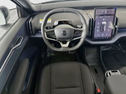 Volvo EX30 Cross Country Ultra Twin Motor AWD 2026 — side view