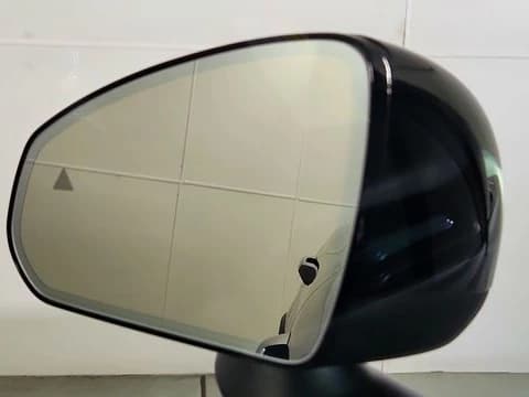 Volvo EX30 Cross Country Ultra Twin Motor AWD 2026 — side view
