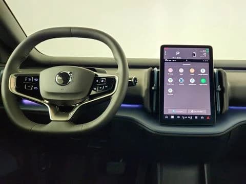 Volvo EX30 Cross Country Ultra Twin Motor AWD 2026 — side view