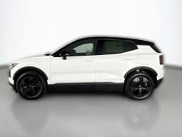 Volvo EX30 Cross Country Ultra Twin Motor AWD 2026 — side view
