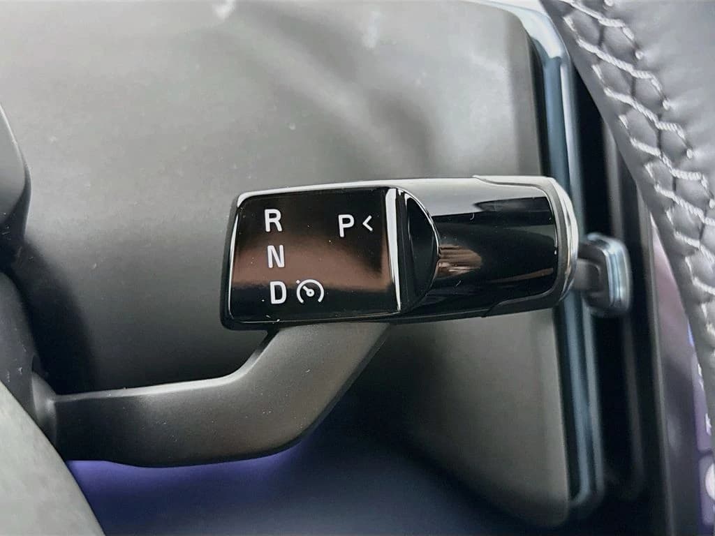 Volvo EX30 Cross Country Ultra Twin Motor AWD 2026 — side view