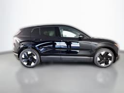 Volvo EX30 Plus Twin Motor AWD 2026 — side view