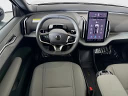 Volvo EX30 Plus Twin Motor AWD 2026 — side view