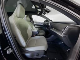 Volvo EX30 Plus Twin Motor AWD 2026 — side view