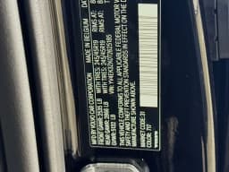 Volvo EX30 Plus Twin Motor AWD 2026 — side view