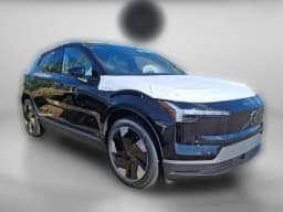 Volvo EX30 Plus Twin Motor AWD 2026 — side view