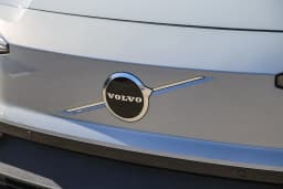 Volvo EX30 Plus Twin Motor AWD 2026 — side view