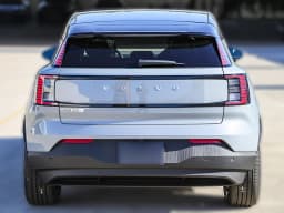 Volvo EX30 Plus Twin Motor AWD 2026 — side view