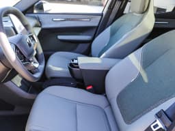 Volvo EX30 Plus Twin Motor AWD 2026 — side view