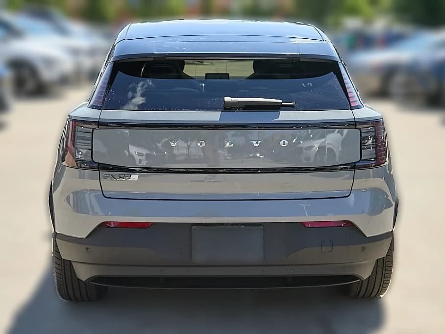Volvo EX30 Plus Twin Motor AWD 2026 — side view