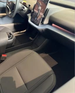 Volvo EX30 Plus Twin Motor AWD 2026 — side view